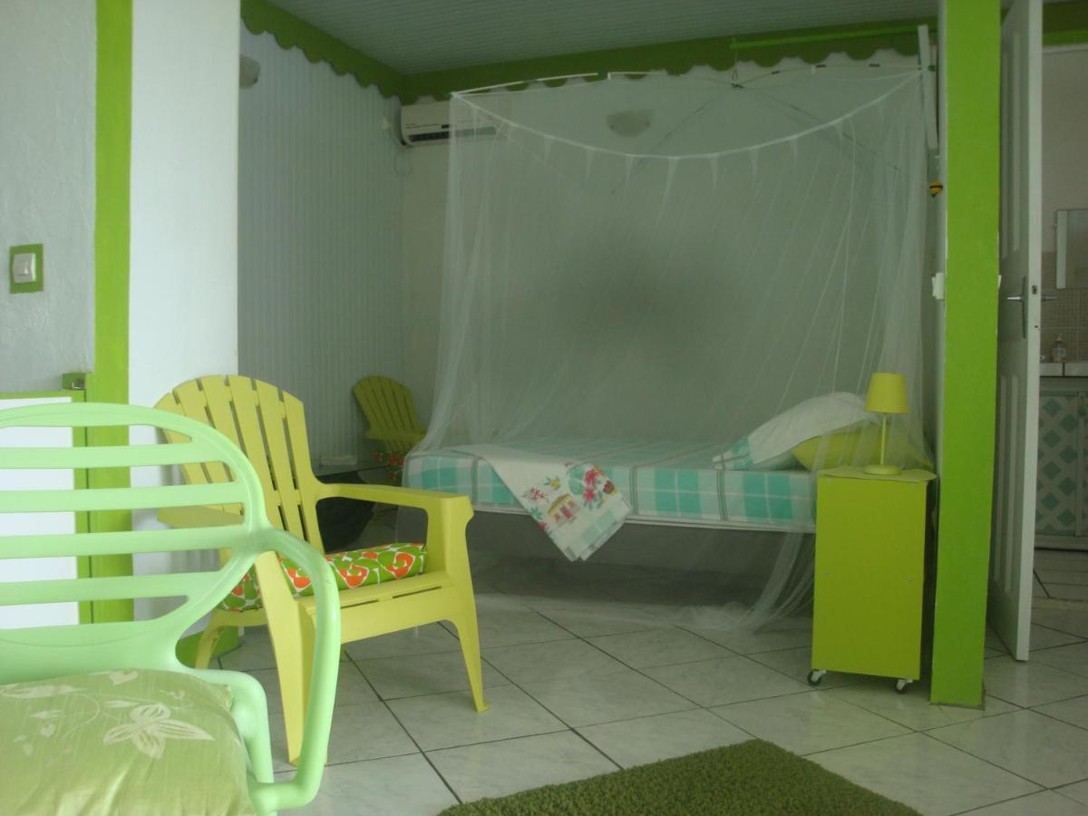 Escale Creole Apartment Terre-De-Haut Exterior photo